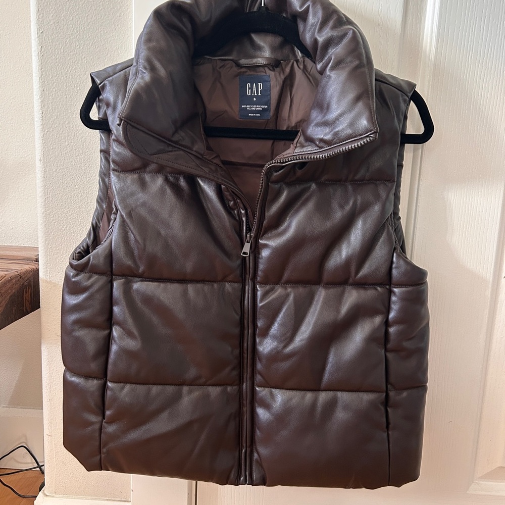 GAP Dark Brown Quilted Puffer Vest